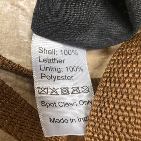 Tan Leather Messenger Bag / Crossbody - Picture 3 of 11